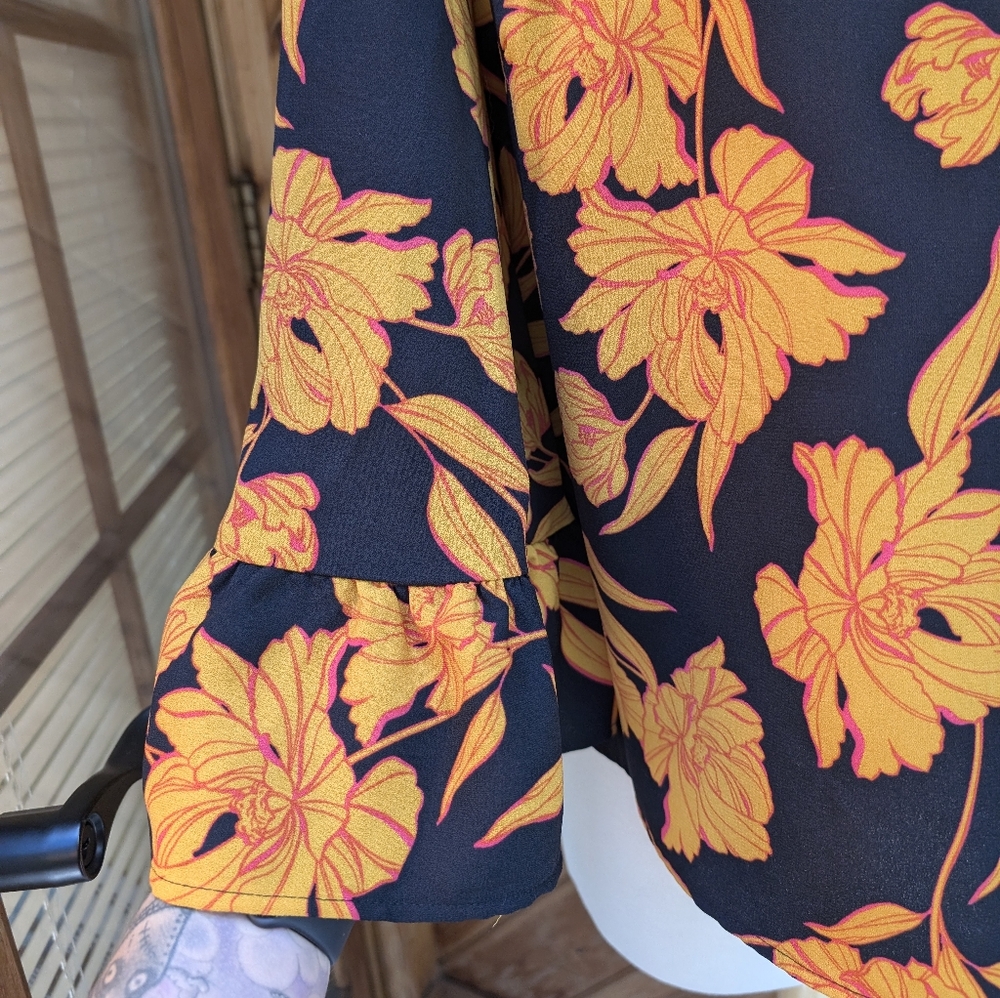 Apt. 9 floral blouse - Picture 3 of 8
